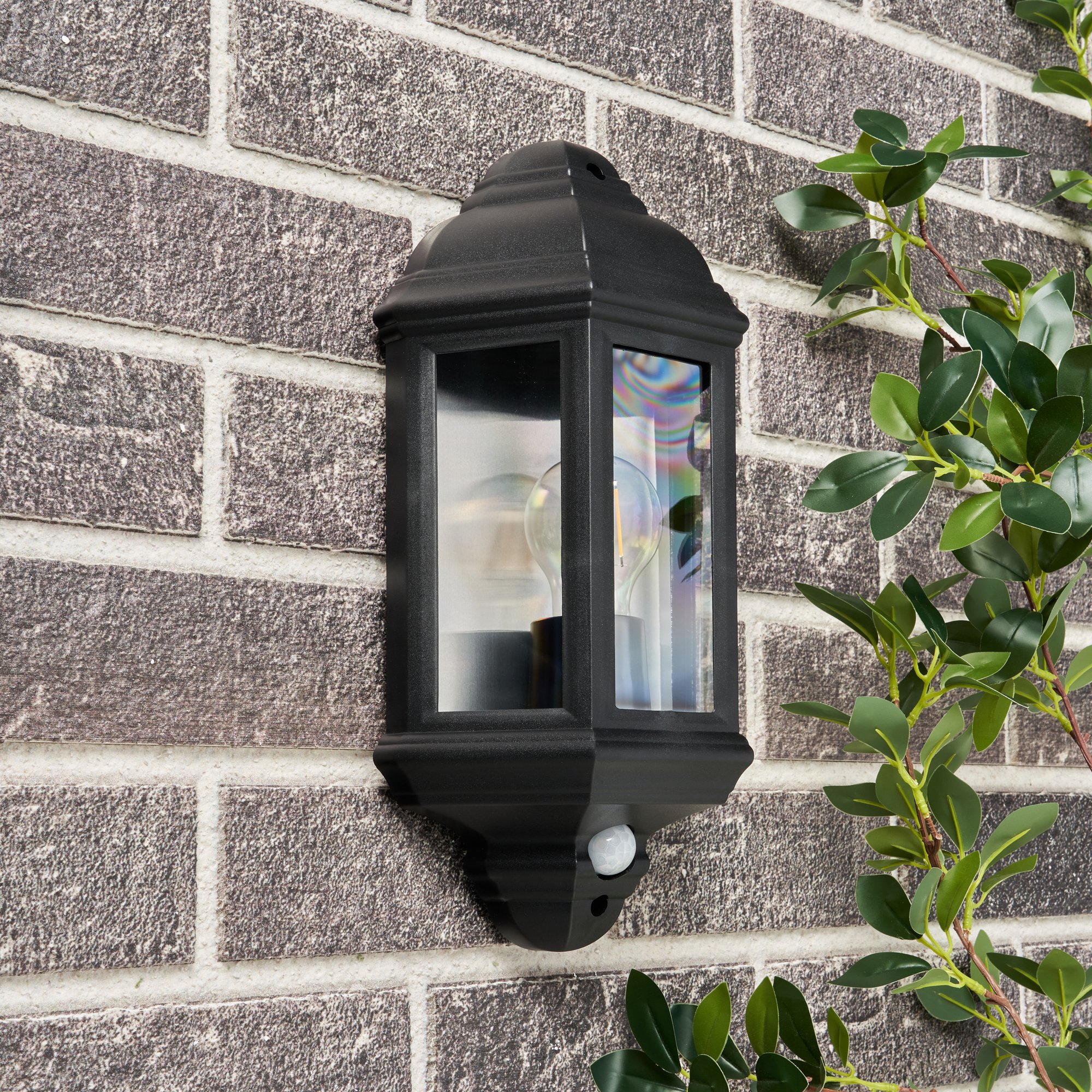 Athena Half Wall Lant wPIR Blk