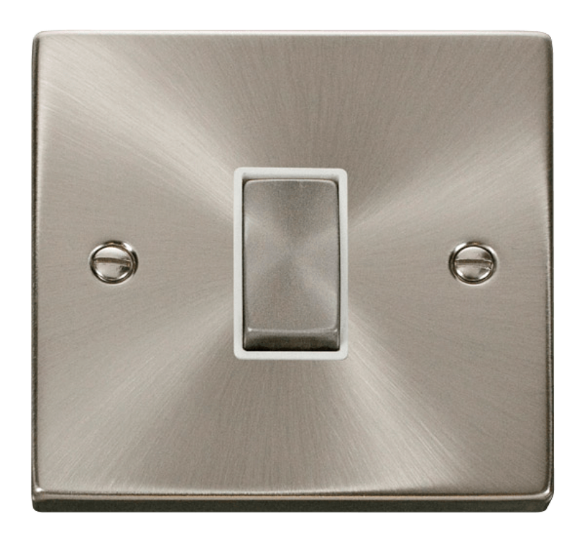 Click VPSC425WH Plateswitch 1G Int10A SC