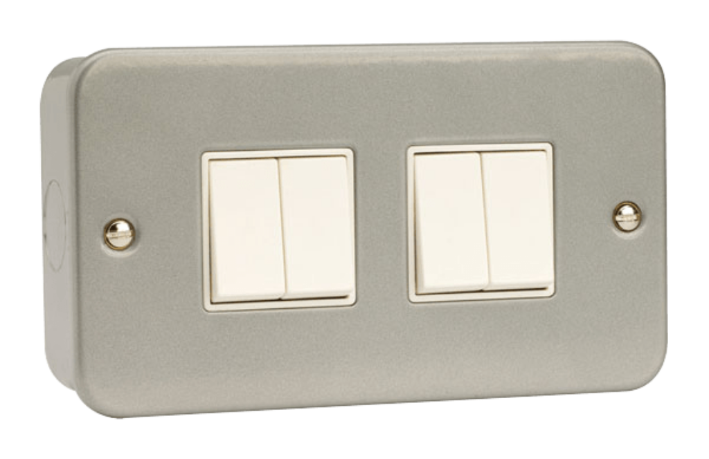 Click CL019 Switch 4G 2W & Box 10A Mclad